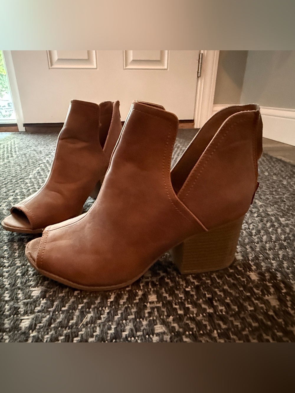 Women's Tan V-Cut Block Heel Ankle Booties